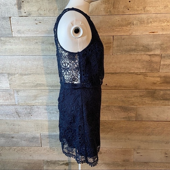 Hollister women’s embroidered  lace tank and skirt set - Picture 3 of 10